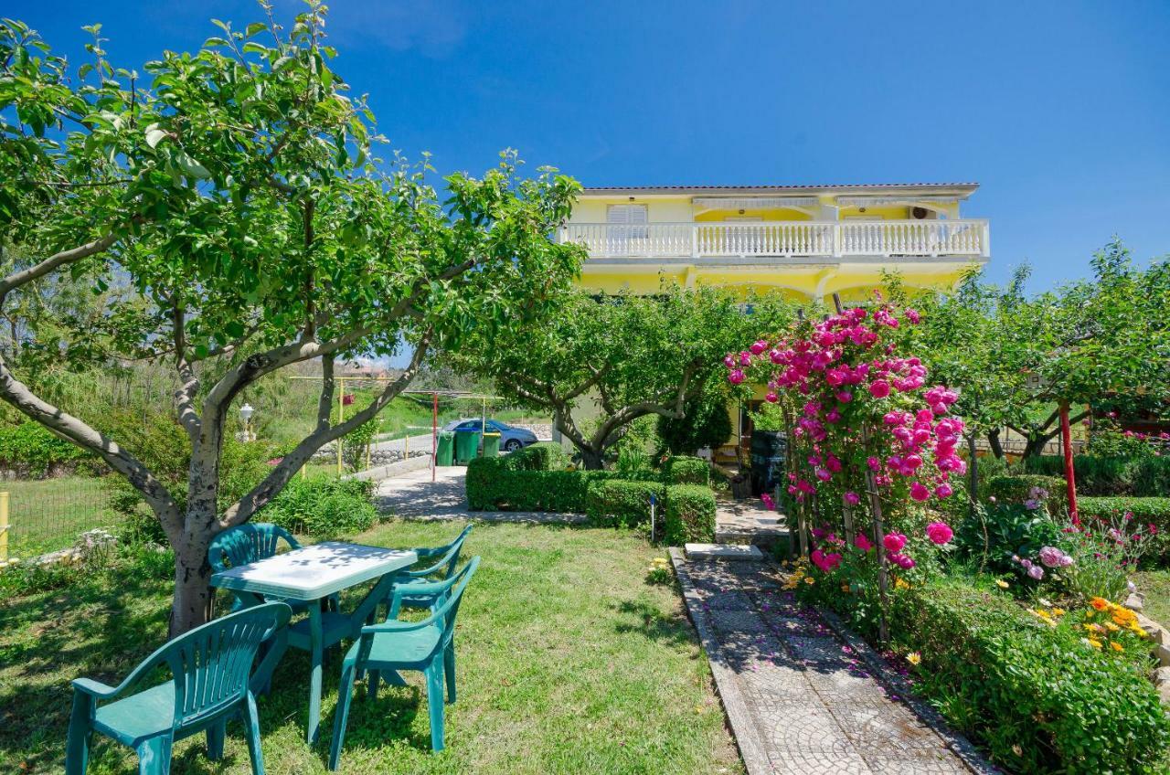 Apartments Beautiful infield Lopar Exterior foto
