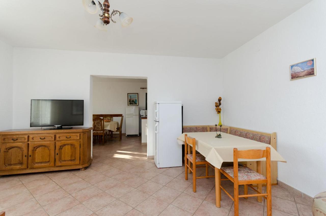 Apartments Beautiful infield Lopar Exterior foto